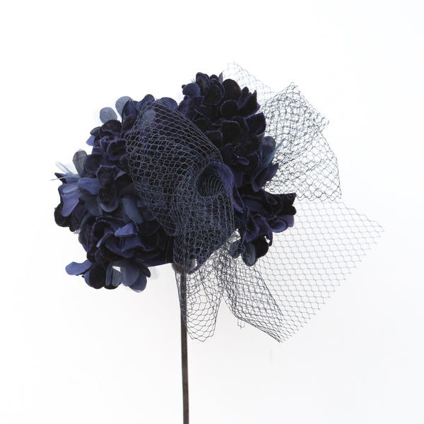 Navy Veiled Bow Fleur